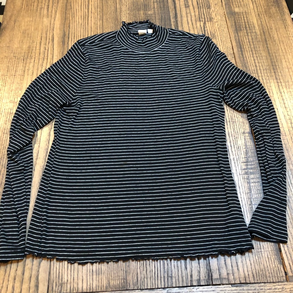 Black and white stripe mock turtle neck